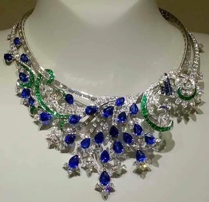 chain makes natural blue sapphire 20ct white sapphire 27ct and email 9ct with white gold 36g